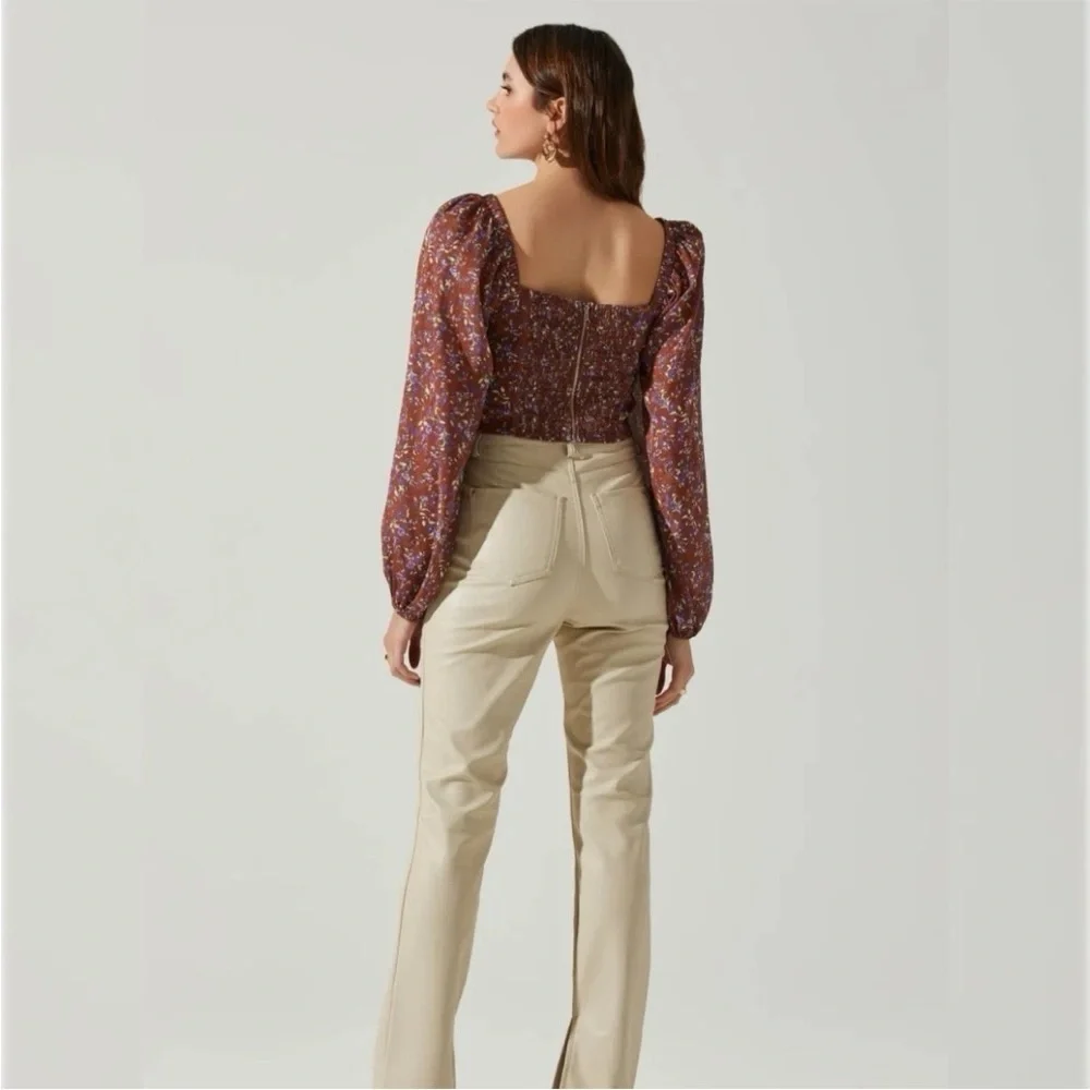 ASTR The Label Penny Floral Puff Sleeve Top Women’s Medium Zip Back Blouse